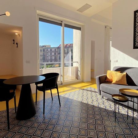 Toraldo Suites - Dimore Partenopee Наполи Екстериор снимка