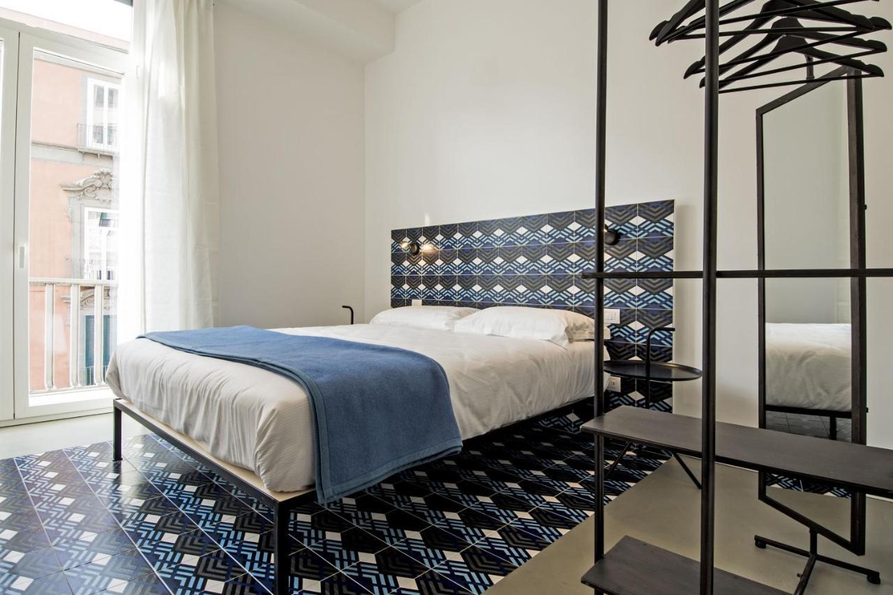 Toraldo Suites - Dimore Partenopee Наполи Екстериор снимка