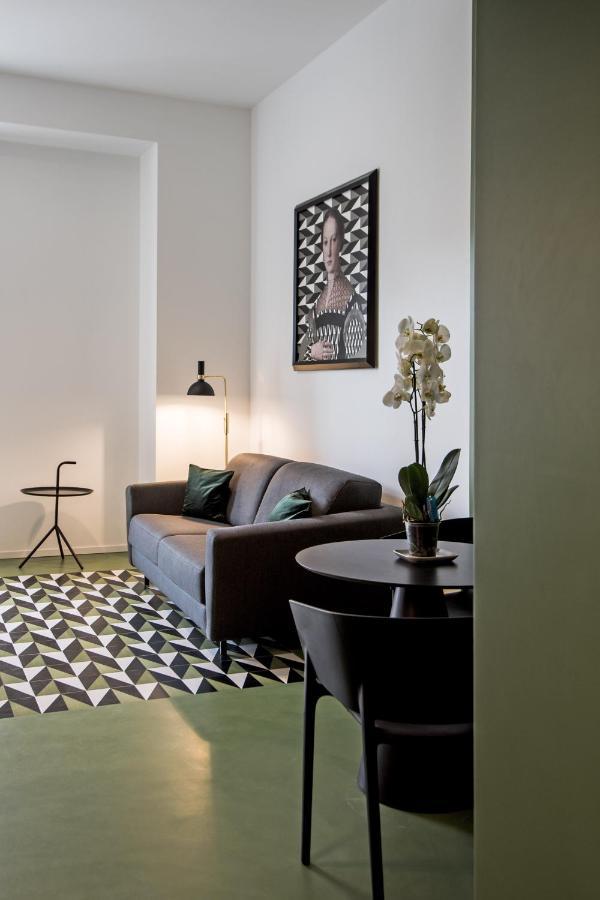 Toraldo Suites - Dimore Partenopee Наполи Екстериор снимка